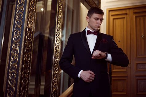 Elegance for a Cause: Tips on What to Wear to a Charity Event.